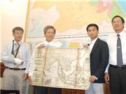 Đà Nẵng trao bằng khen cho người sưu tập bản đồ cổ khẳng định chủ quyền Hoàng Sa